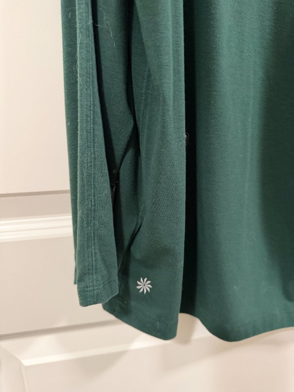Certified Athleta oversized forest green long sleeve tee Sz M - Picture 2 of 4